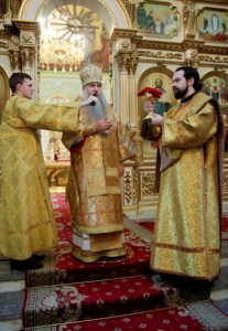 Божественная литургия в храме в честь Покрова Пресвятой Богородицы г. Саратова