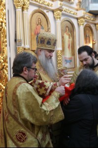 Божественная литургия в храме во имя Всех Святых, в земле Российской просиявших г. Саратова