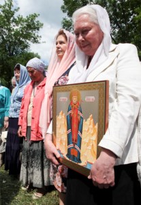 Божественная литургия в саратовском храме святителя Луки Исповедника, архиепископа Симферопольского