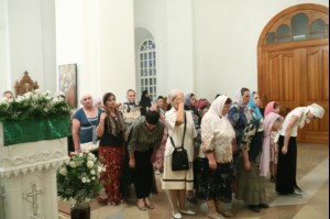Всенощное бдение в Свято-Сергиевском женском монастыре села Алексеевка Базарно-Карабулакского района