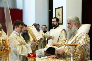Божественная литургия в Свято-Алексиевском женском монастыре г.Саратова