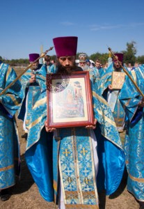 Божественная литургия в храме в честь Успения Пресвятой Богородицы п. Возрождение Хвалынского района