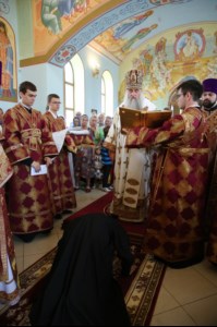 Митрополит Лонгин совершил Великое освящение Вознесенского храма Вознесенско-Пантелеимоновской церкви с. Усть-Курдюм