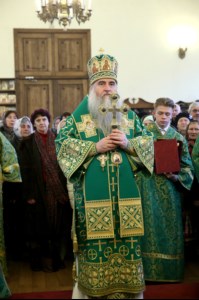 Божественная литургия на Архиерейском подворье — храме во имя преподобного Серафима Саровского г.Саратова