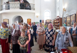 Божественная литургия в храме во имя святых первоверховных апостолов Петра и Павла г. Аткарска