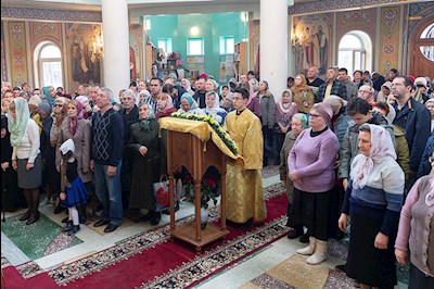 Божественная литургия в храме Всех святых, в земле Русской просиявших, г. Саратова