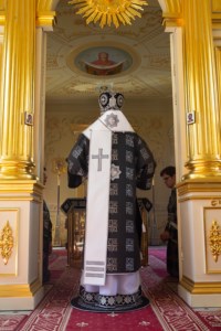 Литургия Преждеосвященных Даров на Архиерейском подворье — в храме святого апостола и евангелиста Иоанна Богослова
