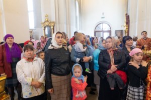Божественная литургия в храме великомученика Георгия Победоносца г. Саратова