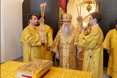 Всенощное бдение в храме во имя святых первоверховных апостолов Петра и Павла г. Саратова