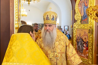 Божественная литургия в храме во имя святителя Николая Японского г. Саратова