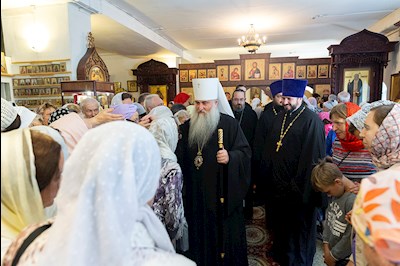 Божественная литургия в храме святителя Тихона Задонского г. Саратова