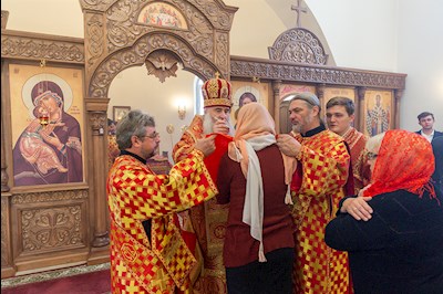 Божественная литургия в храме Воскресения Христова г. Саратова