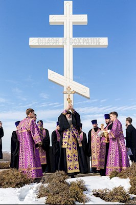 В Саратове и Покровске прошел автомобильный крестный ход со святынями Саратовской митрополии