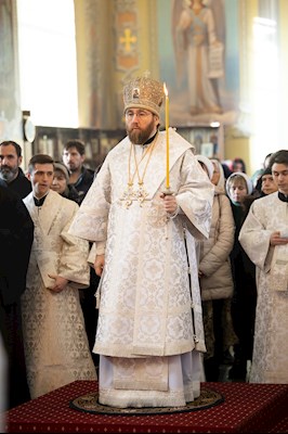 В Покровском соборе прошла торжественная встреча саратовских святителей