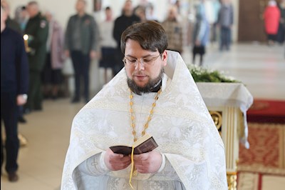 Митрополит Игнатий совершил Божественную литургию в кафедральном соборе Живоначальной Троицы г. Вольска