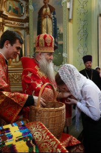 Пасхальная вечерня в храме Покрова Пресвятой Богородицы г.Саратова