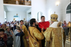 Божественная литургия в храме святых первоверховных апостолов Петра и Павла г. Красноармейска