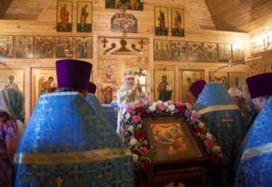 Божественная литургия в храме в честь Рождества Пресвятой Богородицы г.Саратова