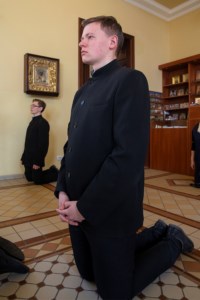 Литургия Преждеосвященных Даров на Архиерейском подворье — в храме святого апостола и евангелиста Иоанна Богослова