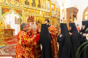 Божественная литургия в Свято-Алексиевском женском монастыре г. Саратова