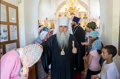 Божественная литургия в Петропавловском храме г. Аткарска