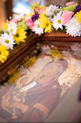 Митрополит Игнатий совершил Божественную литургию на Архиерейском подворье – в храме в честь иконы Божией Матери «Утоли моя печали» г. Саратова