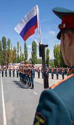 Митрополит Игнатий посетил церемонию выпуска офицеров ВВИМО