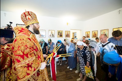 Митрополит Игнатий совершил Великое освящение храма Архангела Михаила с. Курдюм и первую Божественную литургию в новоосвященном храме