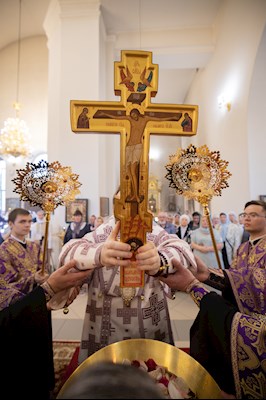 Митрополит Игнатий совершил всенощное бдение с чином выноса Креста в Свято-Троицком кафедральном соборе г. Вольска