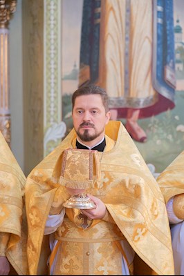 Митрополит Игнатий совершил Божественную литургию в Покровском соборе г. Саратова