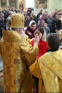 Божественная литургия в храме в честь Покрова Пресвятой Богородицы г. Саратова