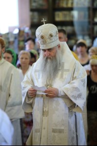 Божественная литургия и панихида на Архиерейском подворье – храме во имя преподобного Серафима Саровского г.Саратова