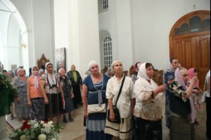 Всенощное бдение в Свято-Сергиевском женском монастыре села Алексеевка Базарно-Карабулакского района
