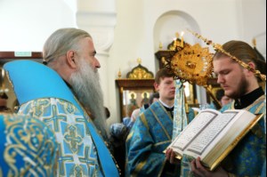 Божественная литургия на Архиерейском подворье – храме в честь иконы Божией Матери «Утоли моя печали» г.Саратова