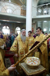 Божественная литургия в храме во имя Всех Святых, в земле Российской просиявших, г. Саратова