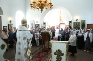 Божественная литургия в храме во имя Архангела Михаила с. Михайловка Саратовского района