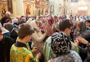 Божественная литургия в храме в честь Покрова Пресвятой Богородицы г.Саратова