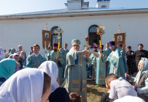 Божественная литургия в Свято-Успенском храме пос. Возрождение Хвалынского района