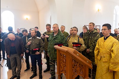 Божественная литургия в храме святых Царственных страстотерпцев п. Дубки Саратовского района