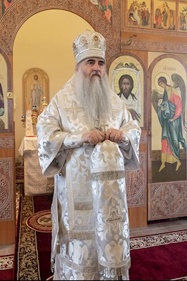 Божественная литургия в храме во имя святого праведного Лазаря Четверодневного на Новоелшанском кладбище г. Саратова