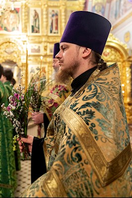 Всенощное бдение в Свято-Троицком кафедральном соборе г. Саратова