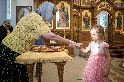 В саратовских храмах отметили День Крещения Руси