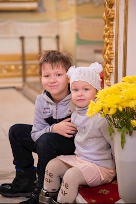 Митрополит Игнатий совершил Божественную литургию и молебен на новый год в Покровском соборе г. Саратова