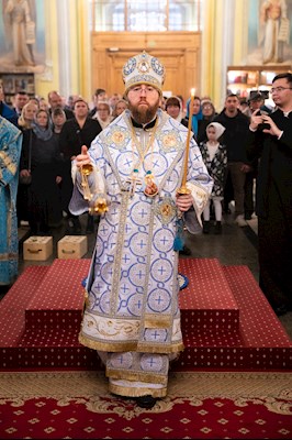 Митрополит Игнатий совершил всенощное бдение в Покровском соборе г. Саратова