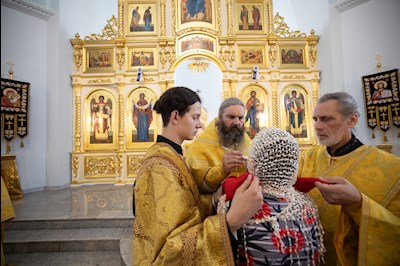 Митрополит Игнатий совершил Божественную литургию в храме Покрова Пресвятой Богородицы г. Петровска