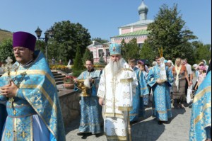 Божественная литургия в Свято-Алексиевском женском монастыре г. Саратова