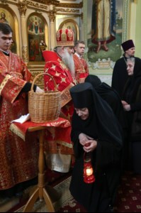 Пасхальная вечерня в храме Покрова Пресвятой Богородицы г.Саратова