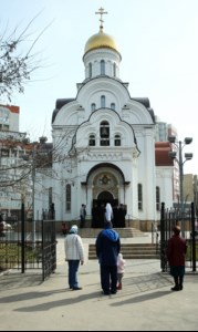 Божественная литургия в храме во имя святого равноапостольного великого князя Владимира г. Саратова