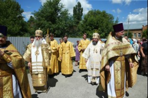 Божественная литургия в храме святых первоверховных апостолов Петра и Павла г. Красноармейска