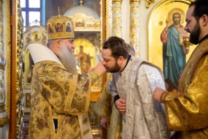 Божественная литургия в храме Сошествия Святого Духа г. Саратова